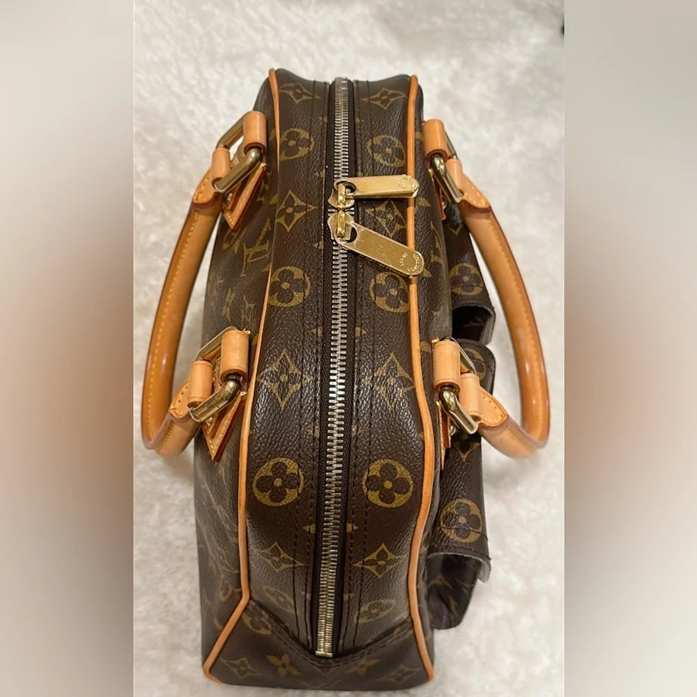 💯% Authentic Louis Vuitton ManhattanPM Monogram Handbag✨ - Picture 9 of 17